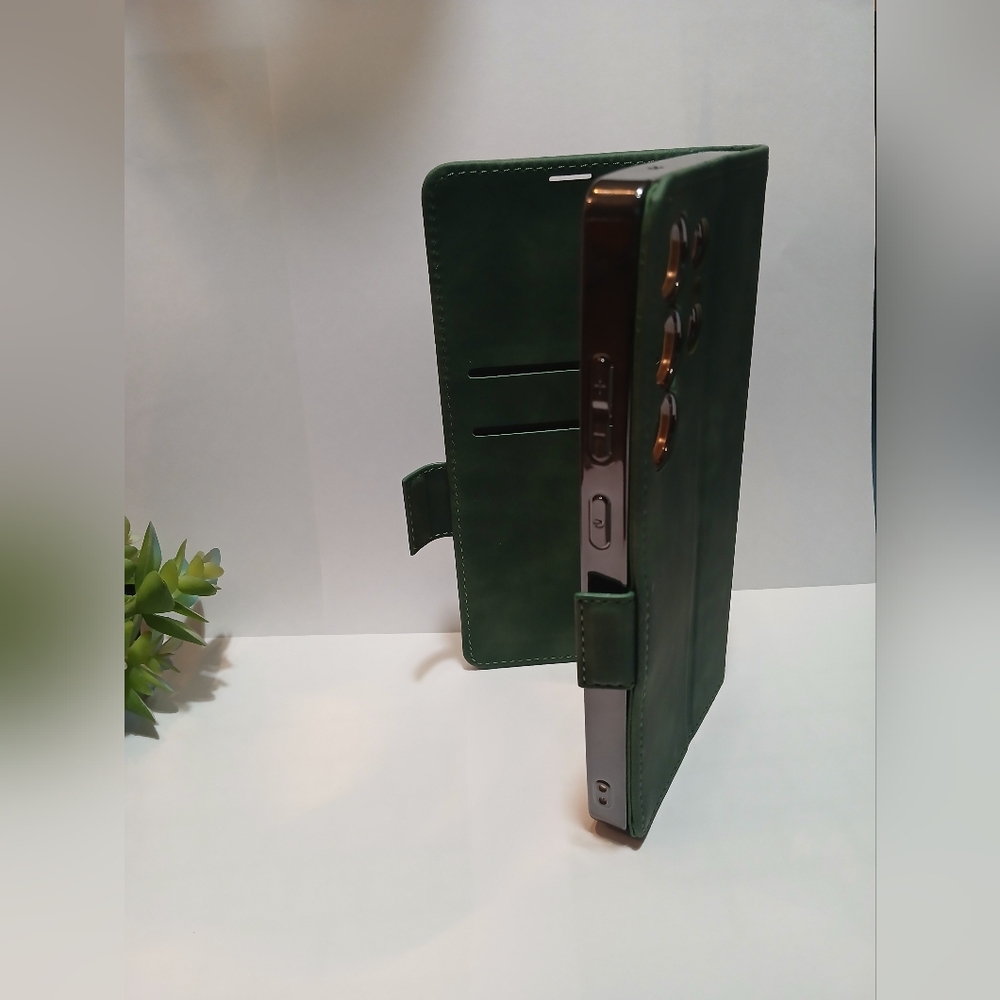 Green Phone Case with Card Slots